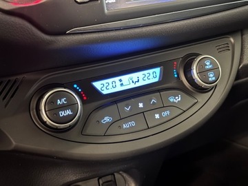 Toyota Yaris 2018 Toyota Yaris 1.5HSD 100KM Team Deutschland Kamera Navi Gwarancja SSU, zdjęcie 31