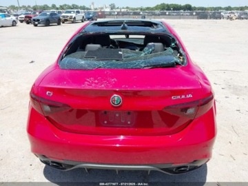 Alfa Romeo Giulia II Sedan Facelifting 2.0 Turbo 280KM 2023 Alfa Romeo Giulia Veloce 2023 2.0l 2.0 Benzyna 280KM, zdjęcie 4