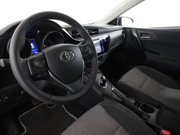 Toyota Auris II Hatchback 5d Facelifting 1.8 Hybrid 136KM 2018 Toyota Auris HEV navi klima auto grzane fotele, zdjęcie 13