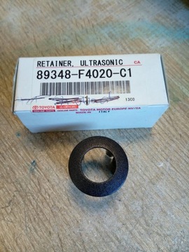 DRŽÁK ČIDLA PARKOVÁNÍ PŘEDNÍ TOYOTA CH-R