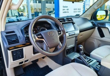 Toyota Land Cruiser VI MPV Faceliting 2.8 D-4D 177KM 2017 Toyota Land Cruiser Toyota Land Cruiser LC 2.8 D-4D Prado 2.8 Diesel 177KM, zdjęcie 3