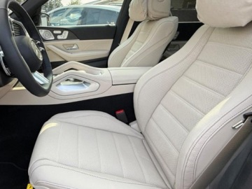 Mercedes GLS X167 SUV Facelifting 3.0 450d 367KM 2026 MERCEDES-BENZ GLS 450 d 4-MATIC AMG Line 3.0 (367KM) 2026, zdjęcie 5
