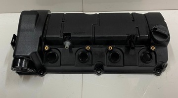 Pokrywa zaworów Mitsubishi Outlander III 1035B051