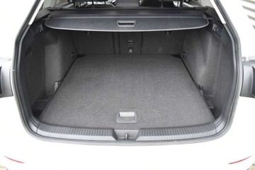 Volkswagen Golf VIII Variant 2.0 TDI 150KM 2022 Volkswagen Golf SalonPL TDI 150KM DSG Variant Pakiety SideAssist Czujniki, zdjęcie 35