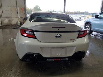 Toyota 2023 Toyota GR86 Premium, 2,4L, od ubezpieczalni 2.4 Benzyna 228KM, zdjęcie 5