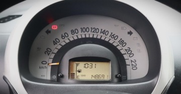 Daihatsu Sirion II 1.0 i 12V 69KM 2006 Daihatsu Sirion (Nr. ) 1.0 Klimatyzacja Elektryczne szyby Benzyna 69KM, zdjęcie 16