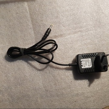 ładowarka zasilacz 5V 1500mA 1,5A wtyk 4mm
