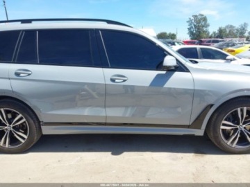 BMW X7 2023 BMW X7 Xdrive40i , 2023r., 4x4, 3.0L 3.0 Hybryda 375KM, zdjęcie 4