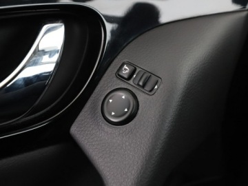 Nissan Qashqai II Crossover Facelifting 1.3 DIG-T  160KM 2019 Nissan Qashqai automat full LED navi klima auto, zdjęcie 32