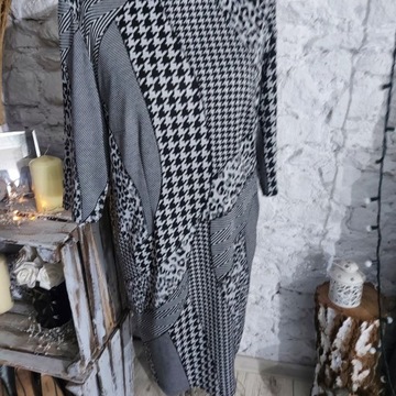 Sukienka damska szaro-czarna wzory 3XL(46)