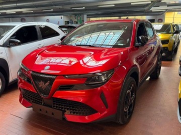 Alfa Romeo Junior SUV 1.2 Hybrid 145KM 2026 ALFA ROMEO Junior Ibrida Suv 1.2 (145KM) 2026, zdjęcie 1