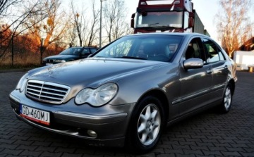 Mercedes Klasa C W203 Sedan W203 2.1 (C 220 CDI) 143KM 2004 Mercedes-Benz Klasa C Klimatyzacja, Tempomat, Zadbany, Serwisowany 2.1, zdjęcie 12