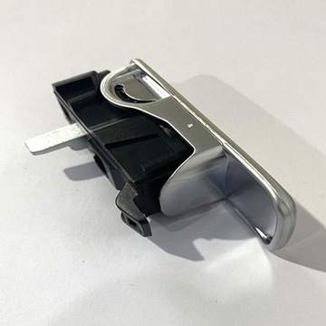 Pokrętło otwierania zatrzasku schowka na rękawiczki / Premium 8U1857131A3Q7 dla Audi Q3 8U