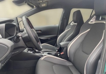 Toyota Corolla XII TS Kombi Facelifting 1.8 Hybrid 140KM 2024 Toyota Corolla 1.8 Hybrid GR Sport Dynamic VAT 23 1 wlasciciel Salon PL, zdjęcie 9