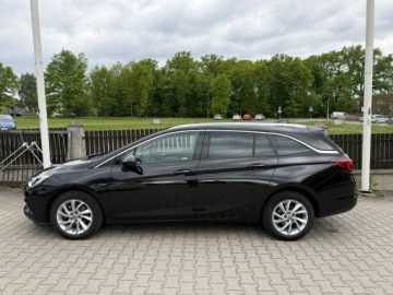 Opel Astra K Sports Tourer 1.4 Turbo 150KM 2017 Opel Astra 1,4 turbo 150 ps bogata wersja Navi, zdjęcie 4
