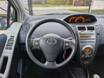 Toyota Yaris II Hatchback 5d 1.33 Dual VVT-i 101KM 2010 Toyota Yaris Sliczna salonowa 2010r 1.3B zarejestrowana 112tys km 100 bezw, zdjęcie 25