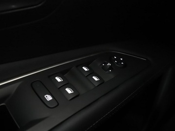 Peugeot 3008 II Crossover 1.2 PureTech 130KM 2019 Peugeot 3008 Allure Business automat navi kamera, zdjęcie 38