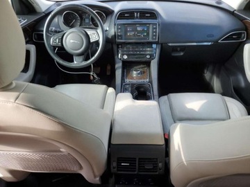 Jaguar F-Pace SUV 3.0 V6 340KM 2017 Jaguar F-Pace 2017 Prestige 4x4 3.0 V6 3.0 Benzyna 340KM, zdjęcie 7