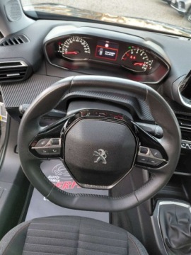 Peugeot 2008 II SUV 1.2 PureTech 100KM 2022 Peugeot 2008 Navi Klimatronik Komputer Tempomat PDC 1.2 Benzyna 100KM, zdjęcie 10