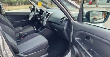 Kia Venga Mikrovan 1.4 DOHC CVVT 90KM 2012 Kia Venga 1.4 Benzyna 90ps.Webasto 87tys.km Klima Grzane Fotele 2012, zdjęcie 7