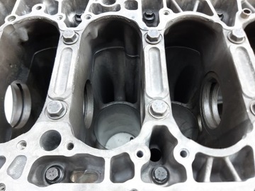 БЛОК ДВИГАТЕЛЯ VOLVO XC60 2.0 D4 D4204T5 31430770