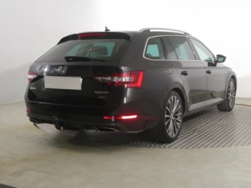 Skoda Superb III Kombi 2.0 TSI 280KM 2016 Skoda Superb 2.0 TSI, Salon Polska, 4X4, Automat, zdjęcie 4