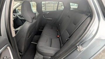 Volvo V60 I Kombi Facelifting 2.0 D2 DRIVE-E 120KM 2015 Volvo V60 2.0D 120PS OPŁACONY Bezwypadkowy Serwis, zdjęcie 13