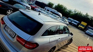 Mercedes Klasa E W213 Kombi 2.0 220d 194KM 2020 Mercedes-Benz Klasa E Niski przebieg Idealne bogata wersja AUTOMAT 2.0, zdjęcie 16