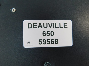 HONDA DEAUVILLE 650 КРЕПЛЕНИЕ ЗАДНЕЙ ПЛАТЫ