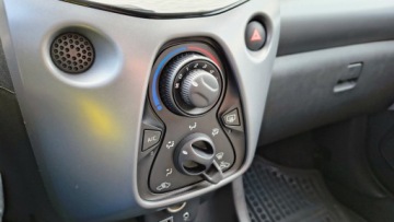 Toyota Aygo II Hatchback 3d Facelifting 1.0 VVT-i 72KM 2018 Toyota Aygo 1.0 Benzyna 72KM Iwl SalonPL Kamera Kl, zdjęcie 22