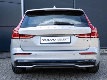 Volvo V60 II  2025 VOLVO V60 T6 AWD Plug-In Hybrid Plus Dark Combi 2.0 (398KM) 2025, zdjęcie 2