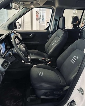 Ford Tourneo Courier II 1.0 EcoBoost 125KM 2025 Ford Tourneo Courier Ford Tourneo Courier 1.0 EcoBoost Active Benzyna 125KM, zdjęcie 3