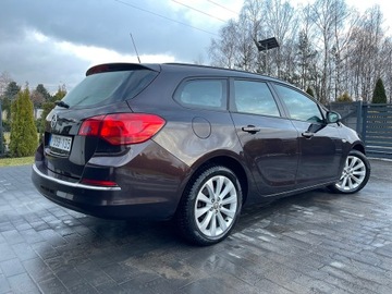 Opel Astra J Sports Tourer 1.4 Twinport ECOTEC 100KM 2012 astra j lift 1.4 101 km serwis po opłatach nowy rozrząd oleje filtry, zdjęcie 2
