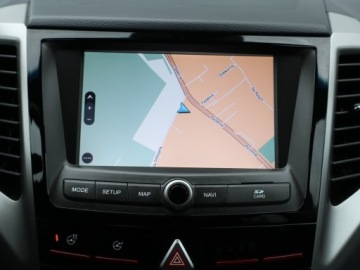  SsangYong Tivoli 1.6 e-XGi, Salon Polska, Navi, zdjęcie 11