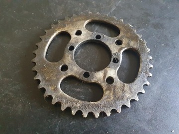 ВЕДУЩАЯ ЗВЕЗДОЧКА SUZUKI GZ MARAUDER 125 GN