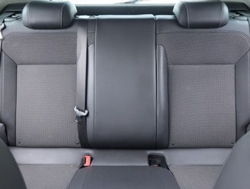 Opel Astra J Hatchback 5d 1.7 CDTI ECOTEC 110KM 2011 Opel Astra 1.7 CDTI, Klima, Klimatronic, Tempomat, zdjęcie 9