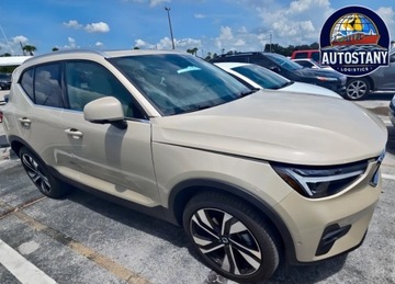 Volvo XC40 Crossover Facelifting 2.0 B5 250KM 2024 Volvo XC40 B5 Ultra Bright Theme