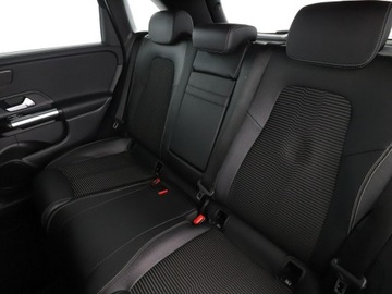 Mercedes Klasa B W247 Sports Tourer 1.3 B180  136KM 2019 Mercedes B 180 Progressive automat skóra navi, zdjęcie 16
