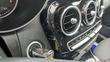 Mercedes Klasa C W205 2016 Mercedes C 180 1.6CDi 115PS OPŁACONY Bezwypadkowy, zdjęcie 30