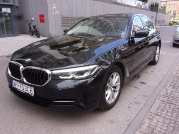 BMW Seria 5 G30-G31 Limuzyna Facelifting 2.0 518d 150KM 2021 BMW 518 D Salon PL, zdjęcie 7