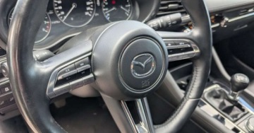 Mazda 3 IV Hatchback 2.0 Skyactiv-G 122KM 2021 Mazda 3 2.0122KMMildHybrydGwarancja 2.0 Benzyna 122KM, zdjęcie 4