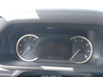 Land Rover Defender IV (L663) 2023 Land Rover Defender 110 SE 2023 3.0l 3.0 Benzyna 395KM, zdjęcie 10