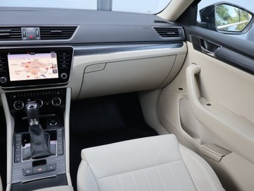 Skoda Superb III Kombi Facelifting 2.0 TDI 190KM 2019 Skoda Superb 2.0 TDI, Salon Polska, 1. Właściciel, zdjęcie 7