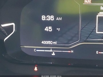  GMC Yukon Denali Ultimate 2023 6.2l 6.2 Benzyna 420KM, zdjęcie 11