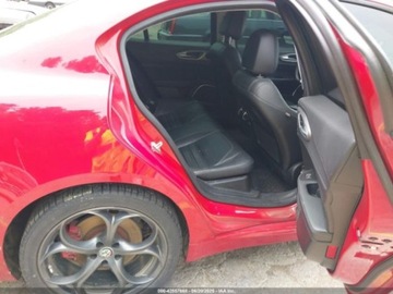 Alfa Romeo Giulia II Sedan 2.0 TBi 280KM 2018 Alfa Romeo Giulia TI Sport 2018 2.0l 2.0 Benzyna 280KM, zdjęcie 12