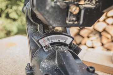 ТОРЦОВАЯ ПИЛА YATO 255 ​​мм ШАРОВАЯ НОЖКА yt-82174