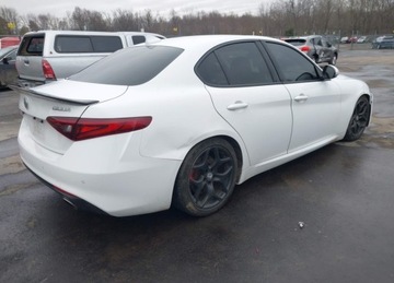 Alfa Romeo Giulia II 2020 Alfa Romeo Giulia ALFA ROMEO GIULIA TI AWD 2.0 Benzyna 284KM, zdjęcie 2