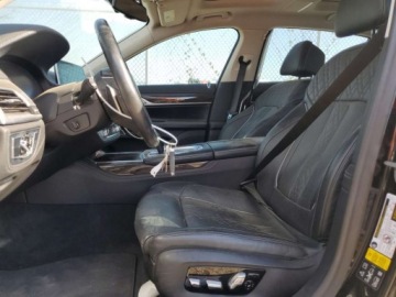 BMW Seria 7 G70 2022 BMW Seria 7 740 XI 2022 3.0l 3.0 Benzyna 335KM, zdjęcie 7
