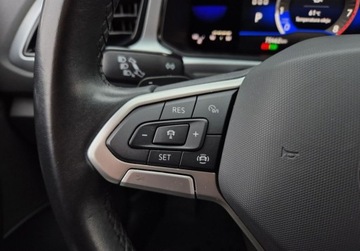 Volkswagen T-Roc I SUV Facelifting 1.5 TSI ACT 150KM 2022 Volkswagen T-Roc SalonPL Life 1.5TSI 150KM DSG LED CarPlay Czuj.Park Klima, zdjęcie 18