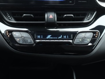 Toyota C-HR I Crossover 1.2L Turbo 116KM 2017 Toyota C-HR 1.2 Turbo, Salon Polska, Serwis ASO, zdjęcie 12